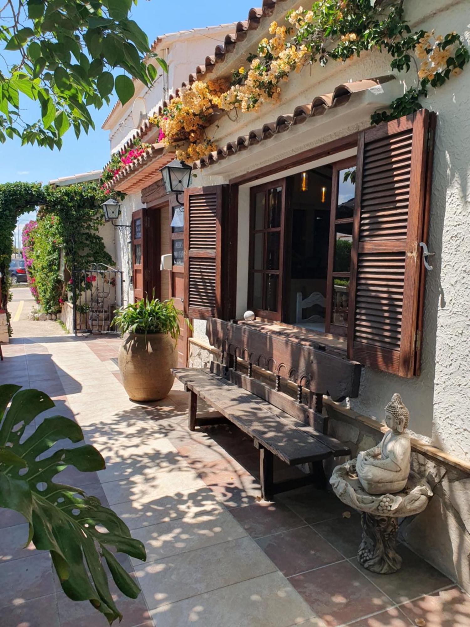 Hostal Mi Campana Denia Exterior photo
